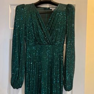 Beautiful Long green formal dress with sequins- Size L